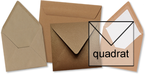 quadratische Briefumschläge in braun